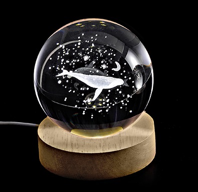 ΚΡΥΣΤΑΛΛΙΝΗ ΜΠΑΛΑ ΦΩΤΙΣΤΙΚΟ ΜΕ ΞΥΛΙΝΗ ΒΑΣΗ ΦΑΛΑΙΝΑ 5cm